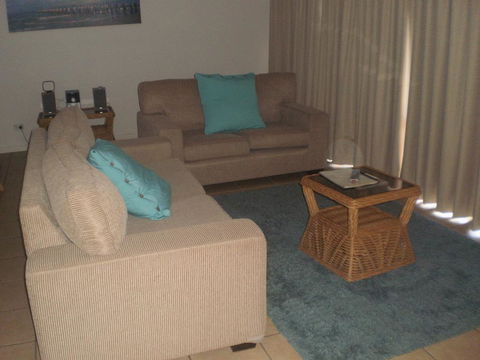 Surf Club Apartments - Accommodation VIC 2