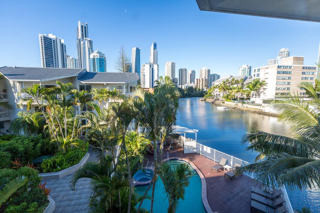 Bundall Bc QLD Accommodation VIC