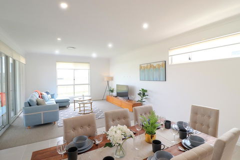 Surfers Paradise At Catherine Hill Bay - Accommodation VIC 2