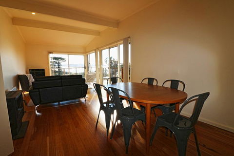 Surfside - Accommodation VIC 1