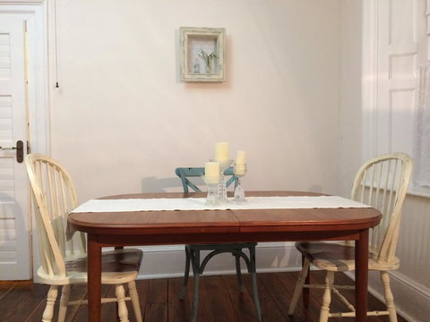 Surgeon's Cottage - Accommodation VIC 2