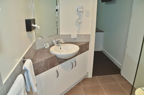 Swagsman Motel - Accommodation VIC 3