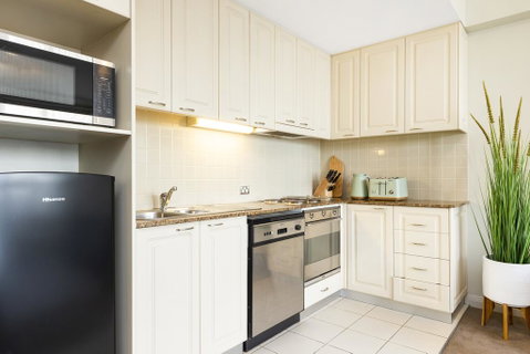 Sydney CBD 1 Bedroom Self-Contained Apartment With Spectacular Sydney Harbour View (1312 BRG) - Accommodation VIC 2