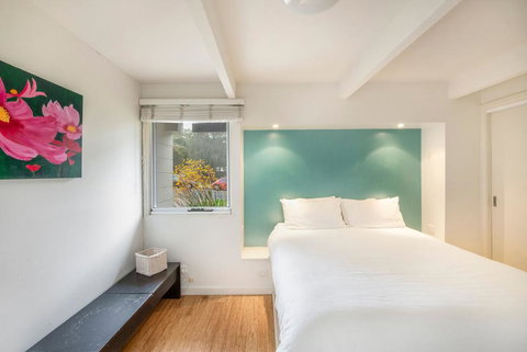 Tallwood Ave 77 Mollymook - Accommodation VIC 2