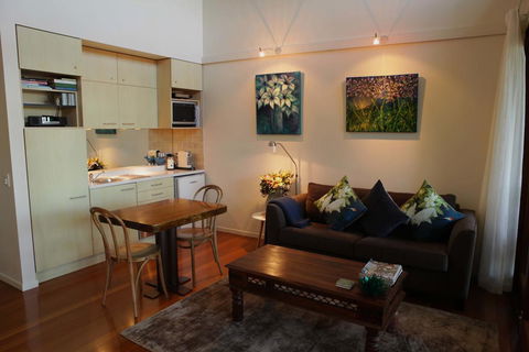 Taman Sari Private Pavilions - Accommodation VIC 2