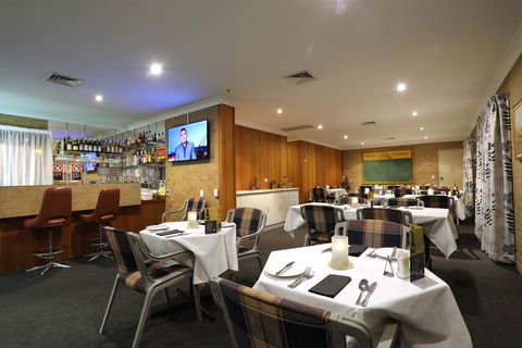 Tamworth Motor Inn & Cabins - Accommodation VIC 3