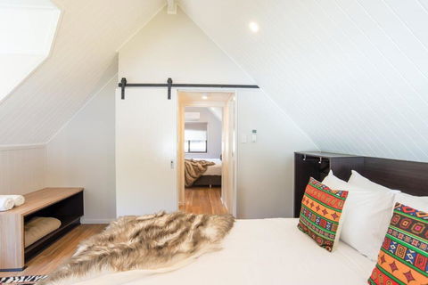 The African Village - Accommodation VIC 3