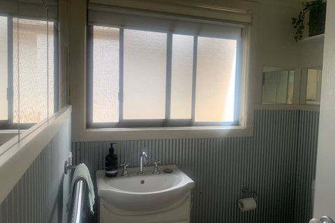 The Batch On Benyon , Fresh And Cute As A Button - Accommodation VIC 3