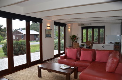 Yolla Beach House - Accommodation VIC 9