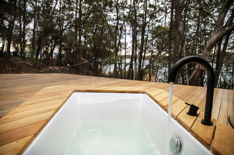 Freycinet Lodge - Accommodation VIC 3