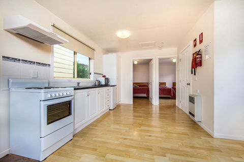 Wintersun Gardens Motel - Accommodation VIC 43