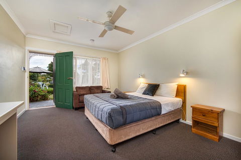 Wintersun Gardens Motel - Accommodation VIC 42