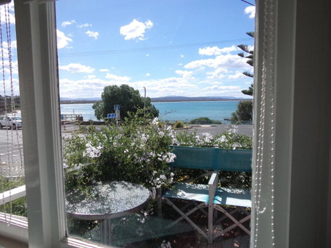 Freycinet Waters - Accommodation VIC 10