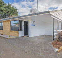 Elkie Villa - 2 Bedroom Unit - Burnie - Accommodation VIC