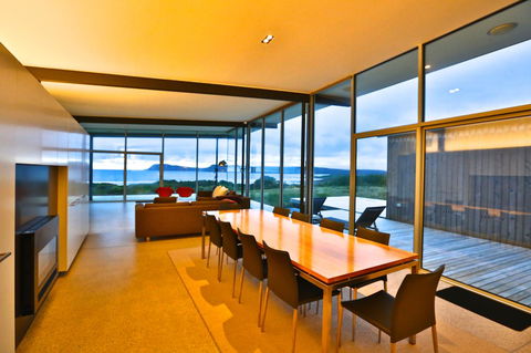 Cloudy Bay Beach House - Accommodation VIC 39