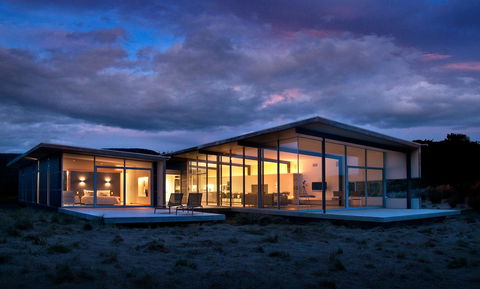 Cloudy Bay Beach House - Accommodation VIC 3
