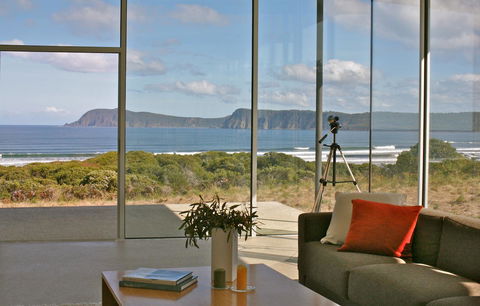 Cloudy Bay Beach House - Accommodation VIC 10