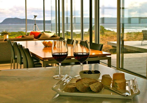 Cloudy Bay Beach House - Accommodation VIC 21