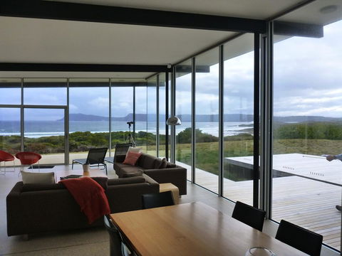 Cloudy Bay Beach House - Accommodation VIC 38