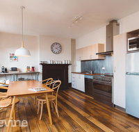 Devine Stays - Westside Apartment on Elizabeth - Accommodation VIC