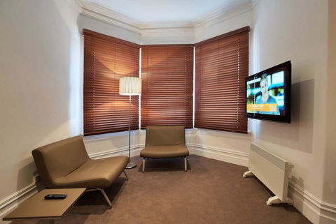 Ikon Hotel - Accommodation VIC 20