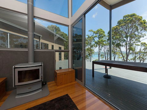 Cloudy Bay Lagoon Estate - Accommodation VIC 5