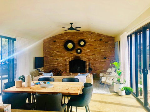 EMBRACING EVANDALE - Hosted By L'Abode Accommodation - Accommodation VIC 1