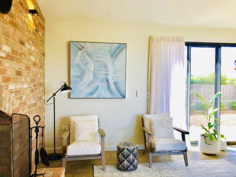 EMBRACING EVANDALE - Hosted By L'Abode Accommodation - Accommodation VIC 9