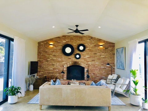 EMBRACING EVANDALE - Hosted By L'Abode Accommodation - Accommodation VIC 0