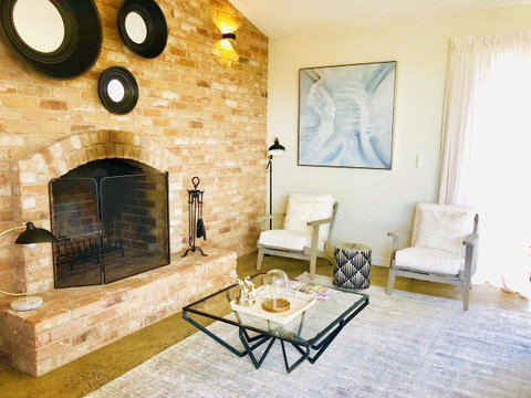 EMBRACING EVANDALE - Hosted By L'Abode Accommodation - Accommodation VIC 8