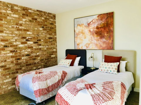 EMBRACING EVANDALE - Hosted By L'Abode Accommodation - Accommodation VIC 15