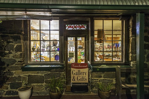 Touchwood Cottages - Accommodation VIC 1