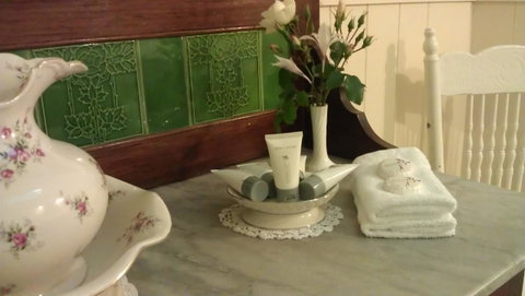 Touchwood Cottages - Accommodation VIC 20