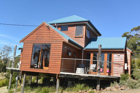 The Tree House - Accommodation VIC 1
