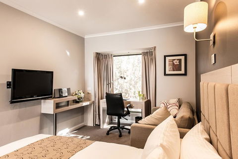 The Waverley International Hotel - Accommodation VIC 20