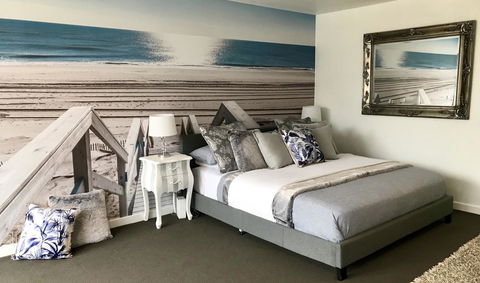 Lorne World - Accommodation VIC 12