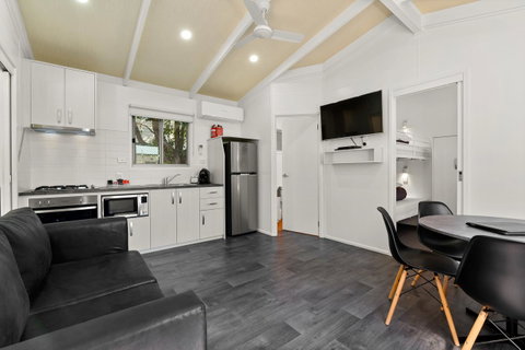 Bright Riverside Holiday Park - Accommodation VIC 37