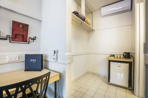 Nightcap At Matthew Flinders Hotel - Accommodation VIC 13