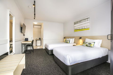 Nightcap At Matthew Flinders Hotel - Accommodation VIC 19