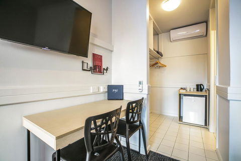 Nightcap At Matthew Flinders Hotel - Accommodation VIC 18