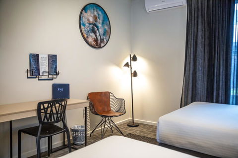 Nightcap At Keysborough Hotel - Accommodation VIC 17