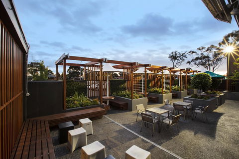 Nightcap At Keysborough Hotel - Accommodation VIC 28