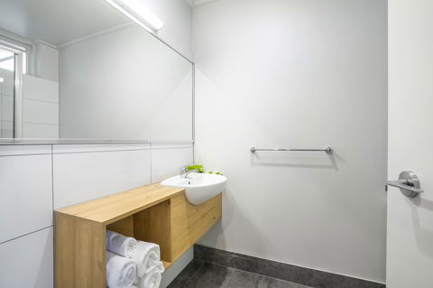 Nightcap At Keysborough Hotel - Accommodation VIC 11