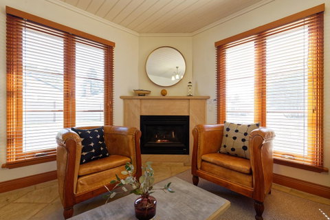 54 On Bank - Accommodation VIC 30
