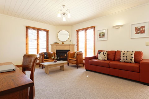 54 On Bank - Accommodation VIC 29