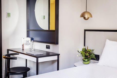 Brady Hotels Jones Lane - Accommodation VIC 10