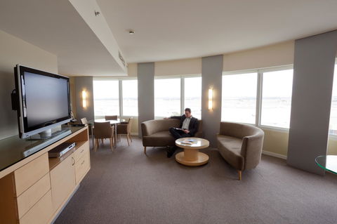 PARKROYAL Melbourne Airport - Accommodation VIC 27