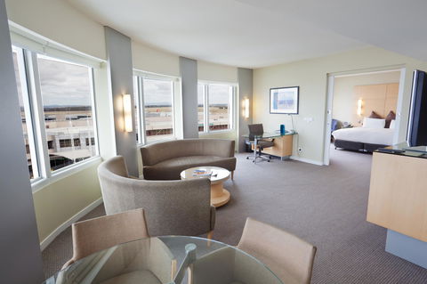 PARKROYAL Melbourne Airport - Accommodation VIC 30