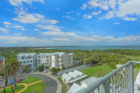 Deep Blue Hotel & Hot Springs - Accommodation VIC 28