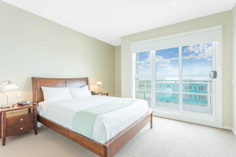 Deep Blue Hotel & Hot Springs - Accommodation VIC 33